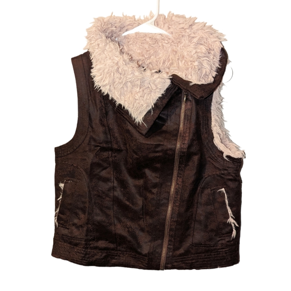 NWT Lucca Couture Zip Up Vest Medium